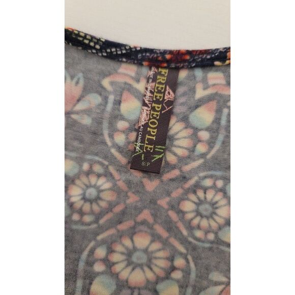 Free People Floral Petite Dress in a Small - Picture 6 of 7